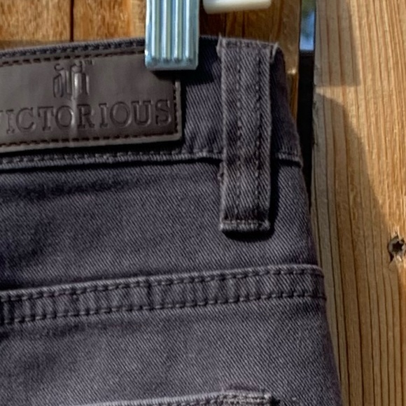 Victorious Los Angeles Jeans - Picture 5 of 9